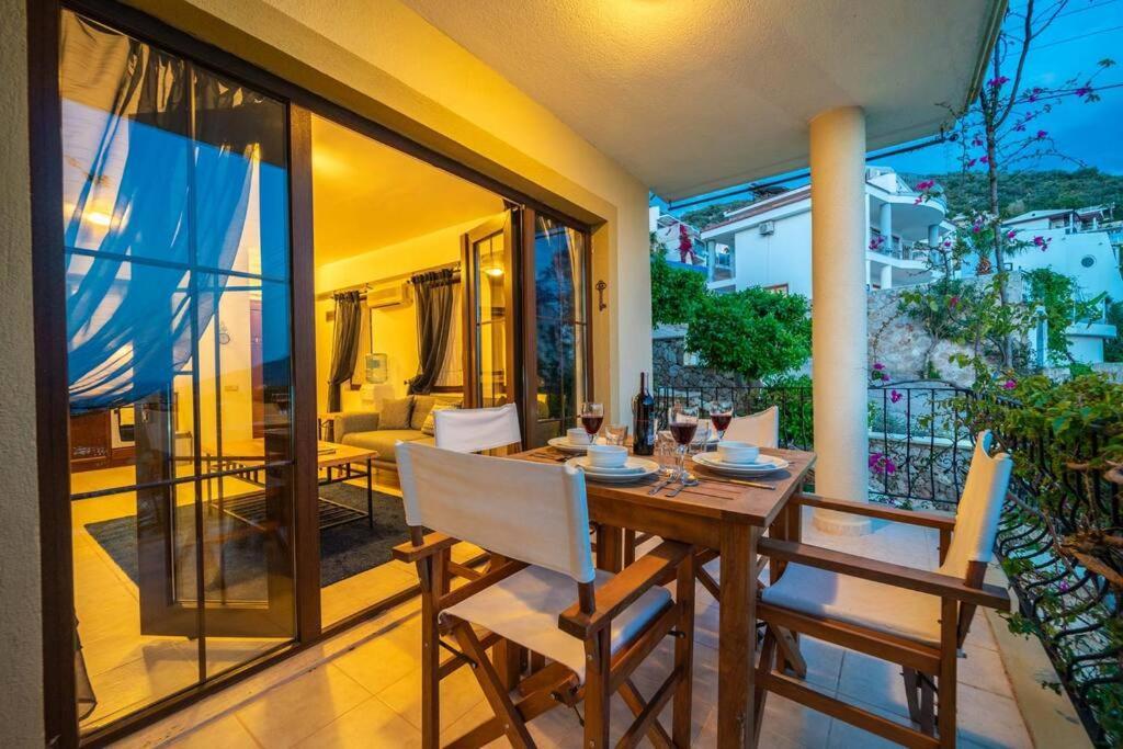 Azure Apartment With Sea View In Καλκάν Εξωτερικό φωτογραφία