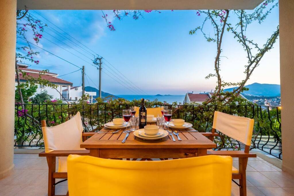 Azure Apartment With Sea View In Καλκάν Εξωτερικό φωτογραφία